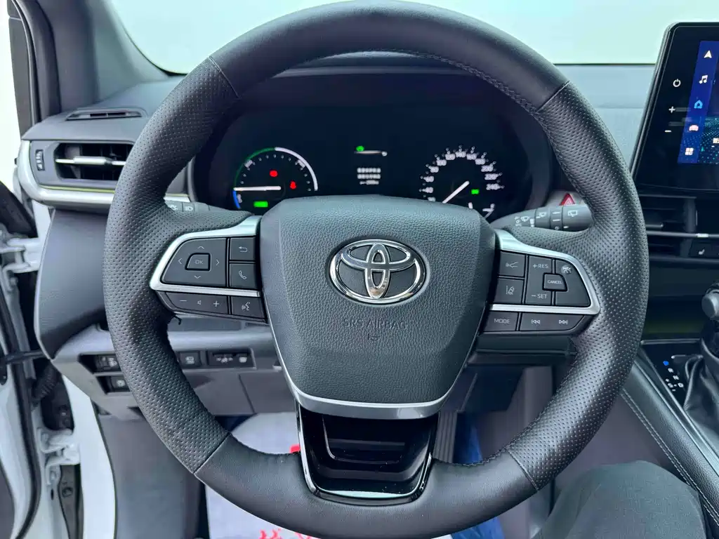 Toyota Sienna 2023