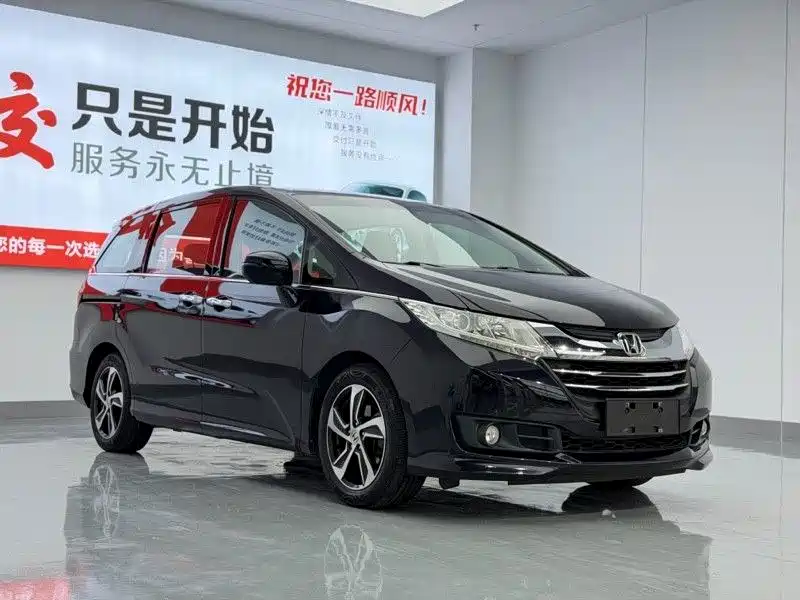 Honda Odyssey 2017 — фото 3