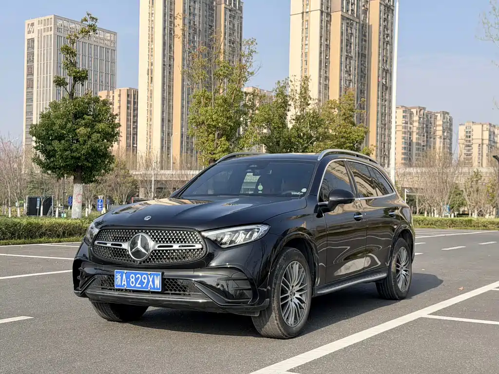 Mercedes-Benz GLC 2024 — фото 1