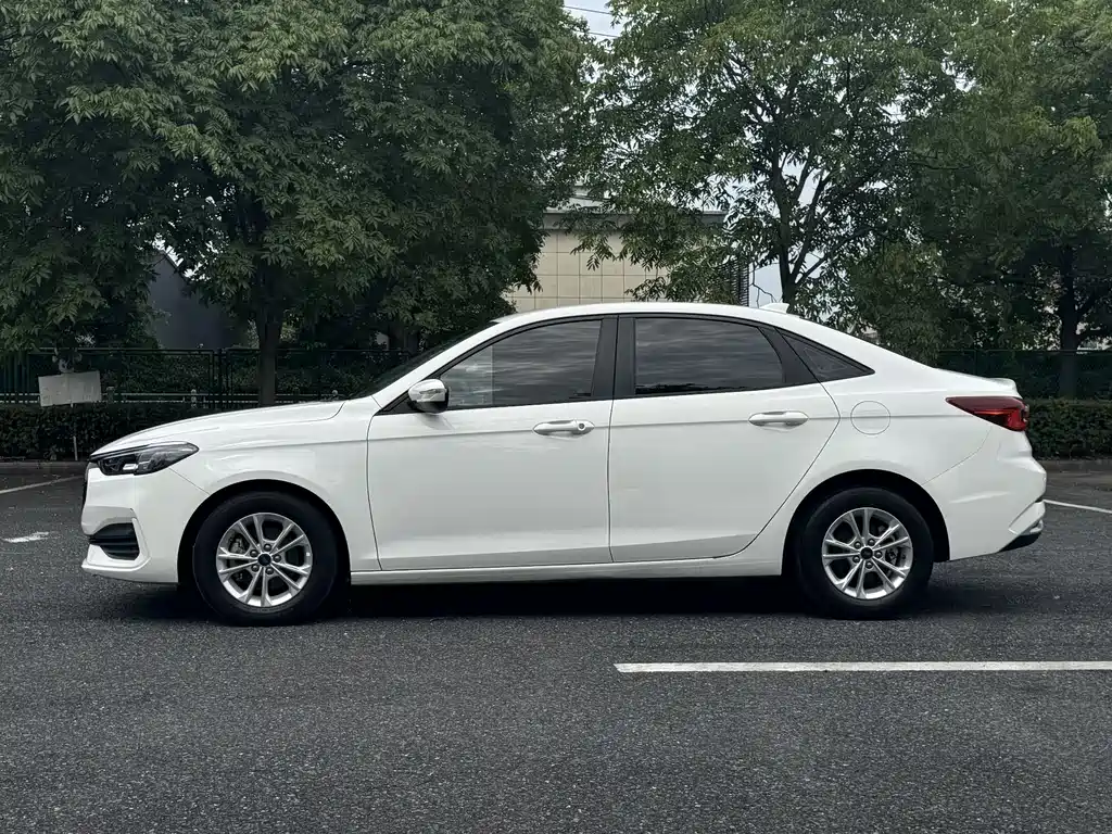 Ford Escort 2021