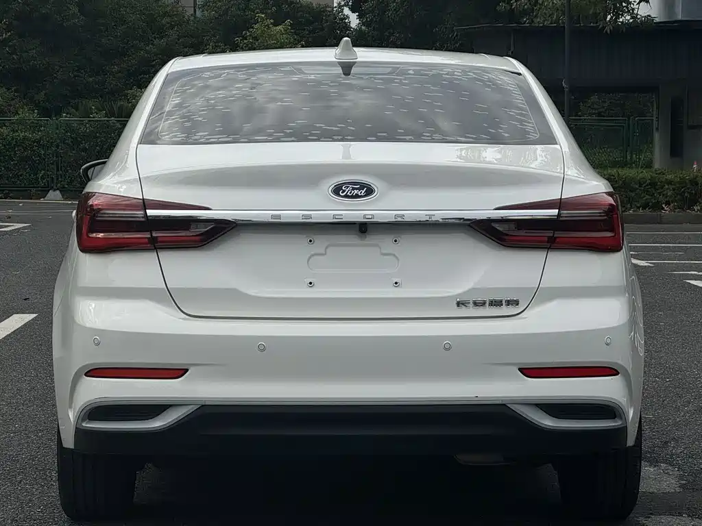 Ford Escort 2021