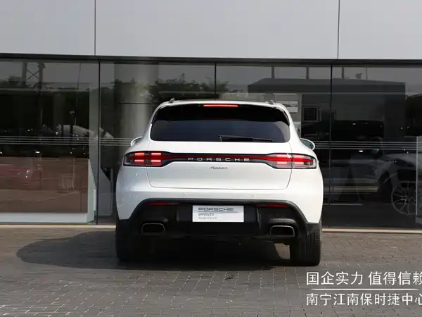 Porsche Macan 2024