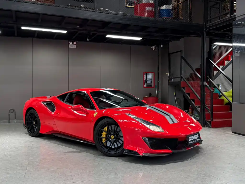 Ferrari 488 2017 — фото 18
