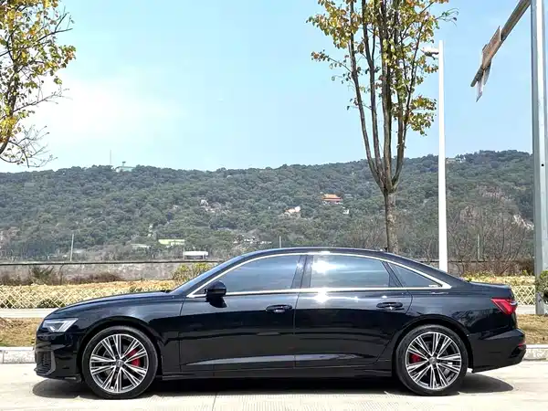 Audi A6L 2020