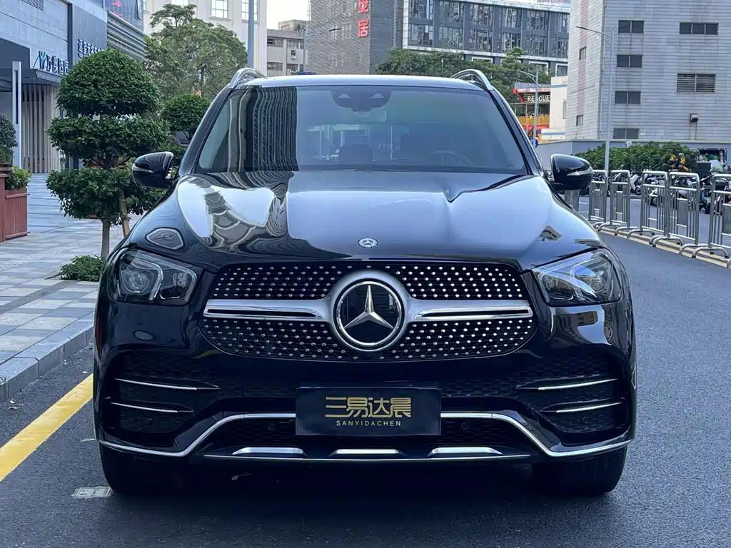 Mercedes-Benz GLE 2020 — фото 2