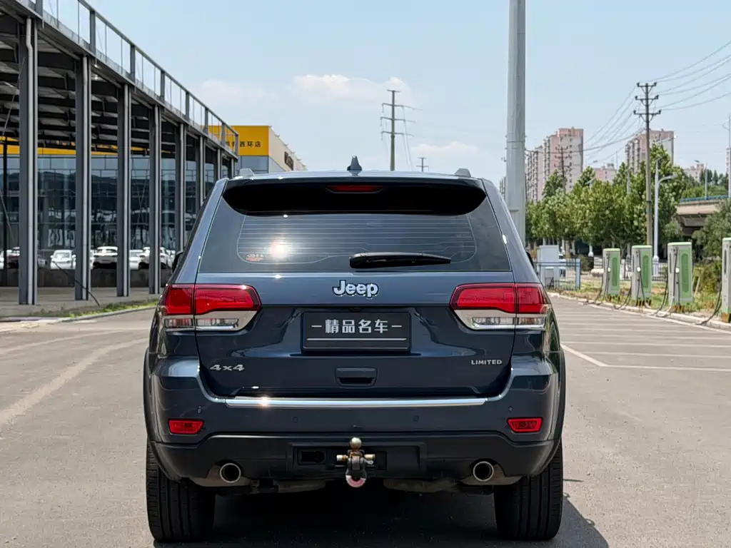 Jeep Grand Cherokee 2022 — фото 13