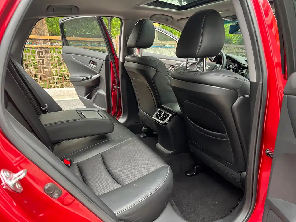 Honda Spirior 2017 — фото 13