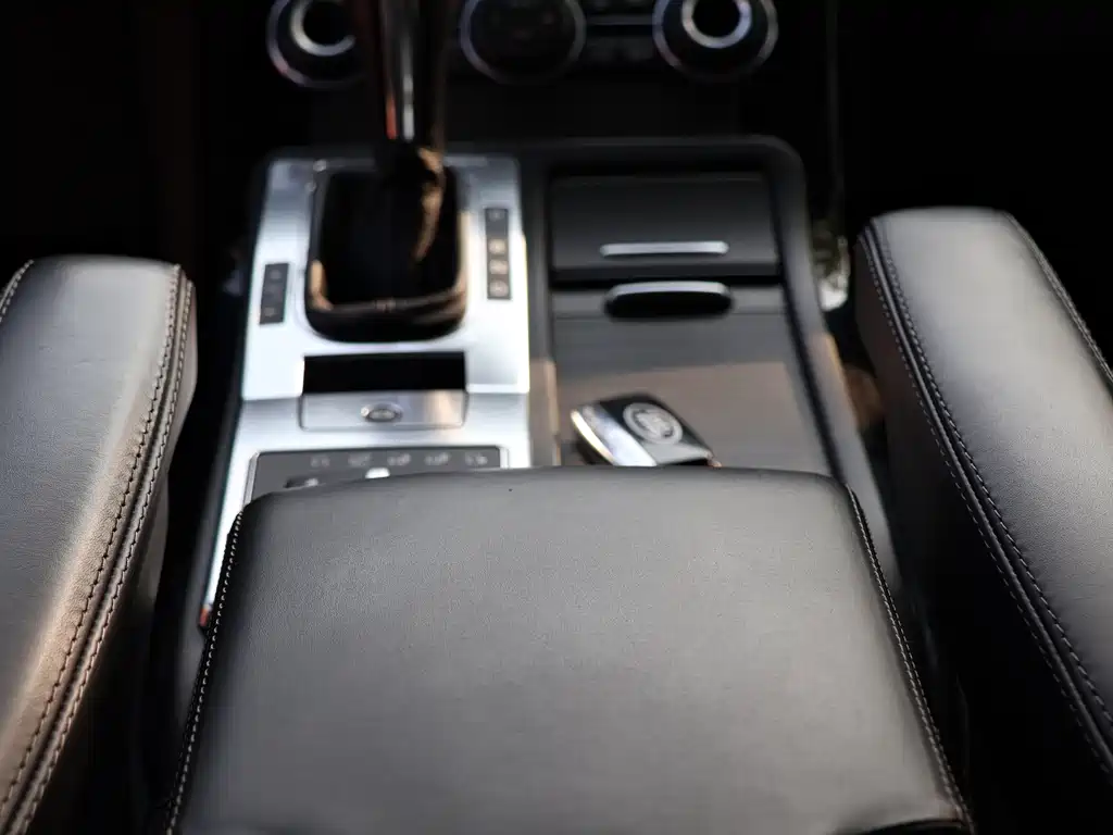 Land Rover Sport 2013 — фото 9