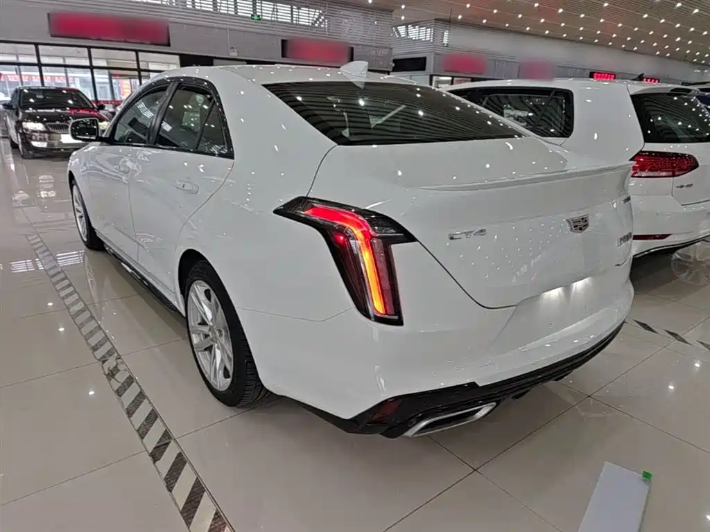 Cadillac CT4 2021 — фото 5