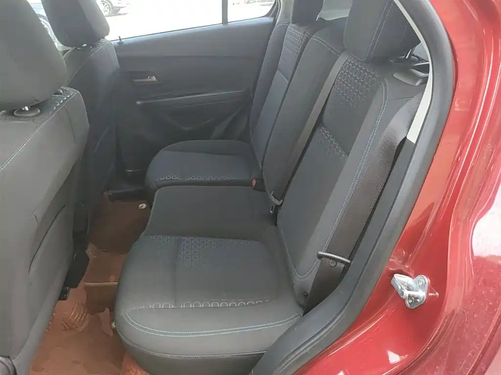 Chevrolet Trax 2017 — фото 17