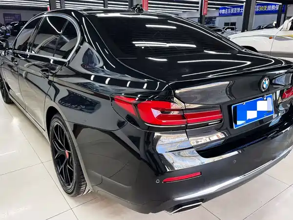 BMW 5 Series 2021
