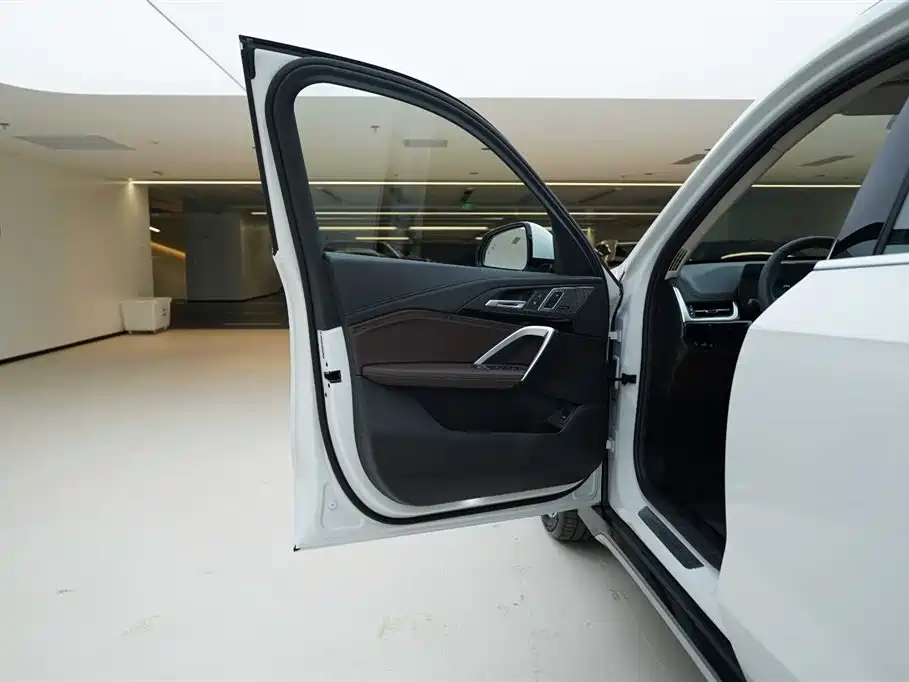 BMW X1 2025 — фото 16