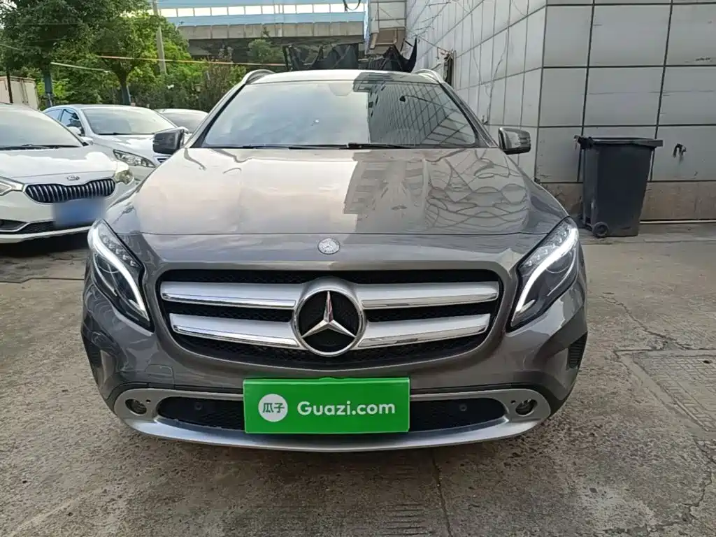 Mercedes-Benz GLA 2016