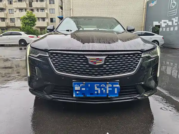 Cadillac CT4 2022