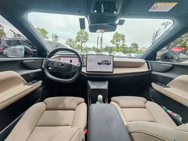 Volvo XC70 Plug-In Hybrid 2025