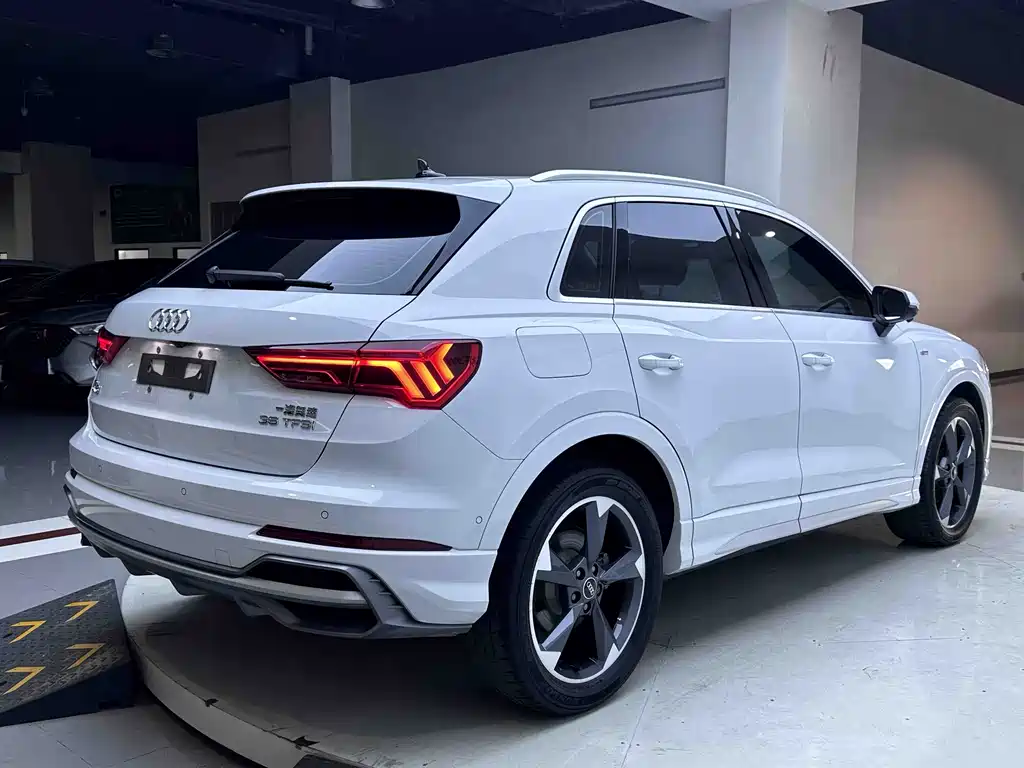 Audi Q3 2023
