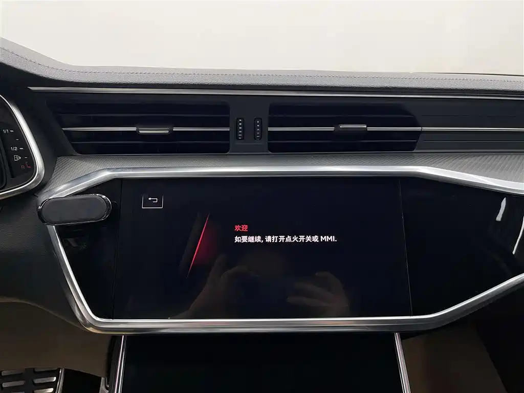Audi A6L 2021 — фото 10