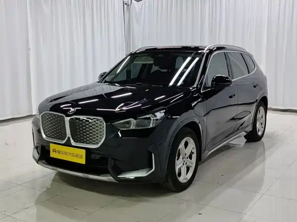 BMW iX1 2026