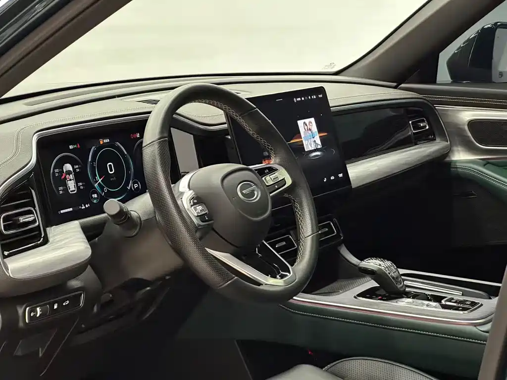GAC Motor Trumpchi GS8 2022 — фото 16