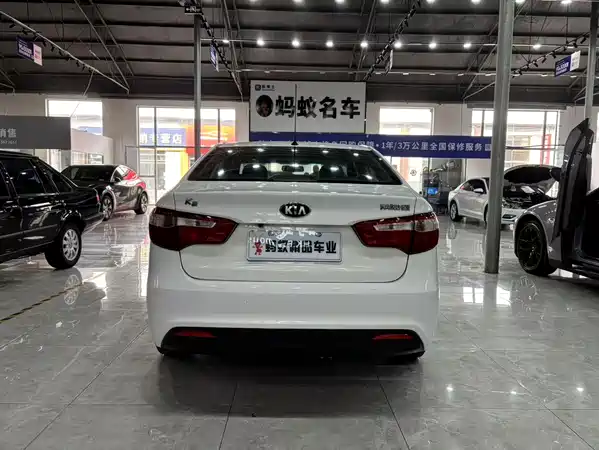 Kia K2 2012