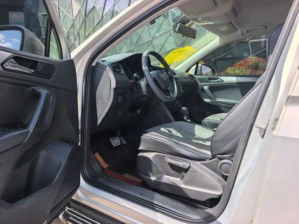 Volkswagen Tiguan L 2019