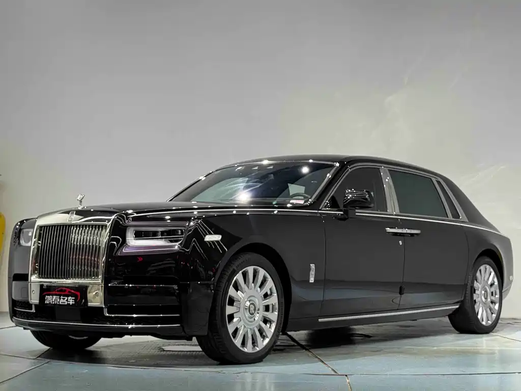 Rolls-Royce Phantom 2019 — фото 1
