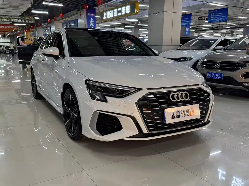 Audi A3 2023 — фото 2