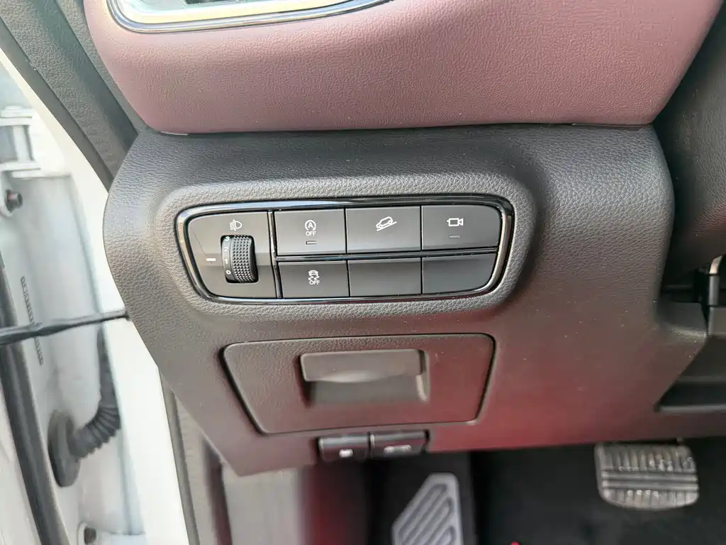 GAC Trumpchi M6 2022 — фото 22