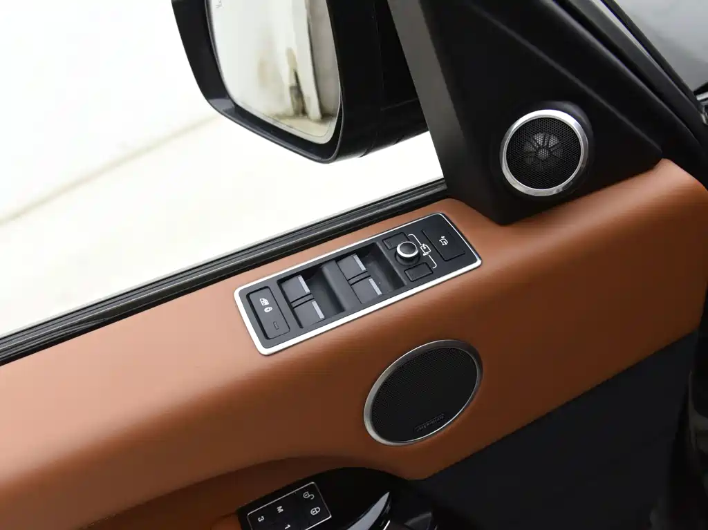 Land Rover Range Rover 2017 — фото 20