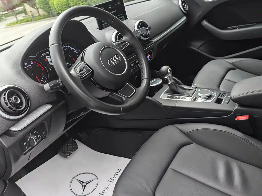 Audi A3 2015 — фото 14