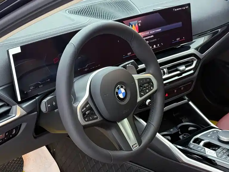 BMW 3 Series 2024 — фото 17