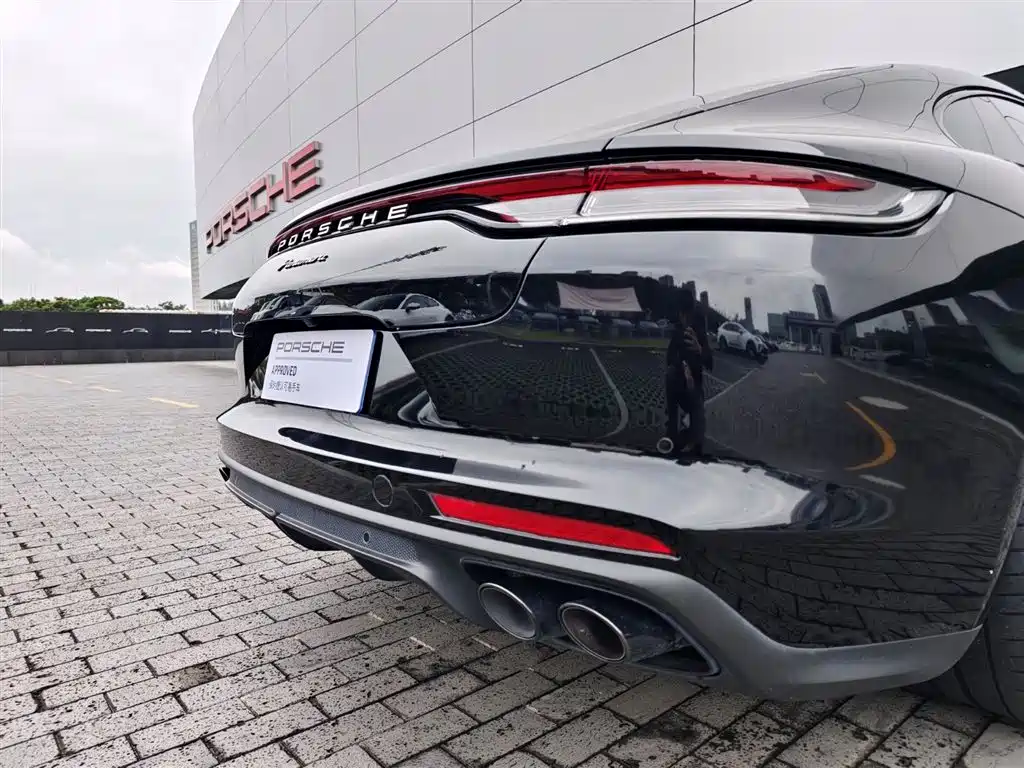 Porsche Panamera 2023 — фото 16