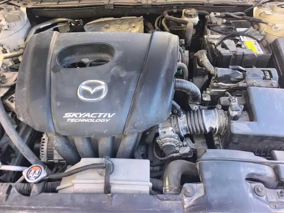 Mazda 3 Axela 2018 — фото 10