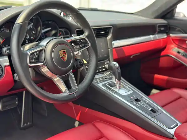 Porsche 911 2016