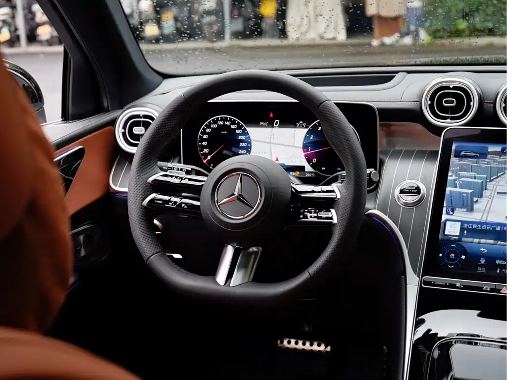 Mercedes-Benz GLC 2023 — фото 12