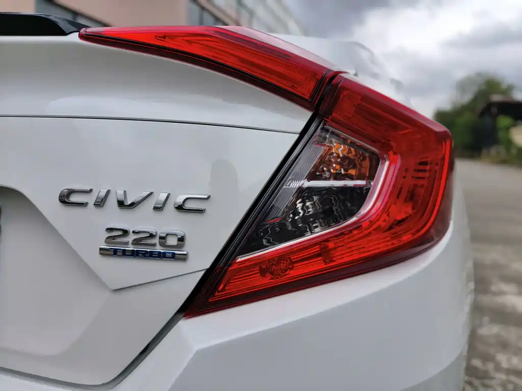 Honda Civic 2021 — фото 17
