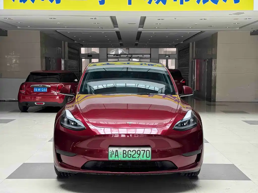Tesla Model Y 2023 — фото 2
