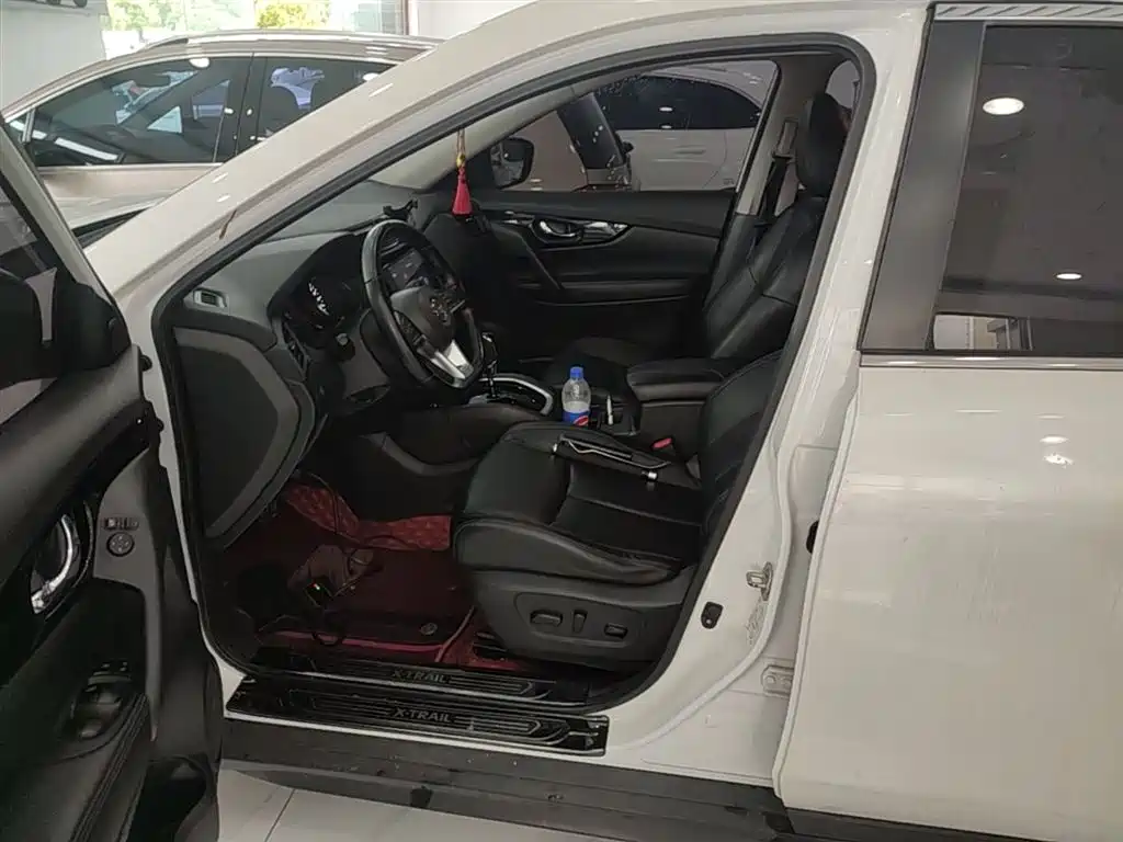 Nissan X-Trail 2020 — фото 15