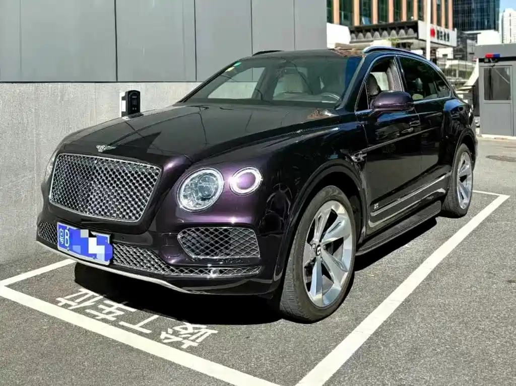 Bentley Bentayga 2016 — фото 1