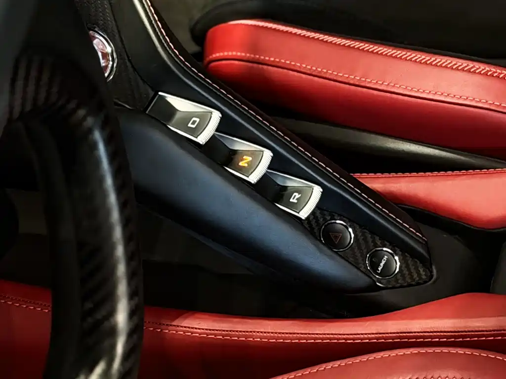 McLaren 720S 2019 — фото 13
