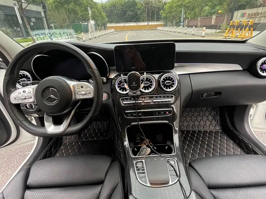 Mercedes-Benz C-Class 2020 — фото 13