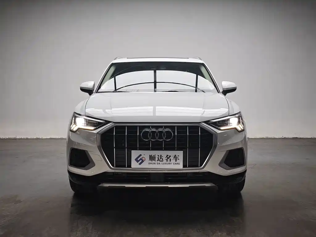 Audi Q3 2021 — фото 2