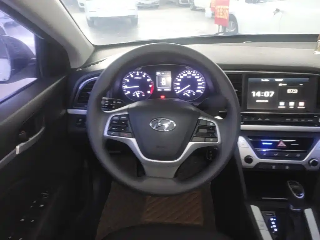 Hyundai Celesta 2017 — фото 11