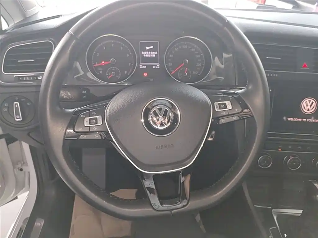 Volkswagen Golf 2019 — фото 11