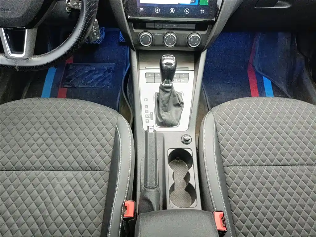 Skoda Octavia 2020 — фото 14