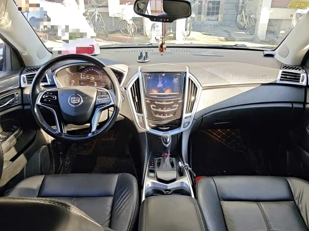 Cadillac SRX 2014 — фото 10