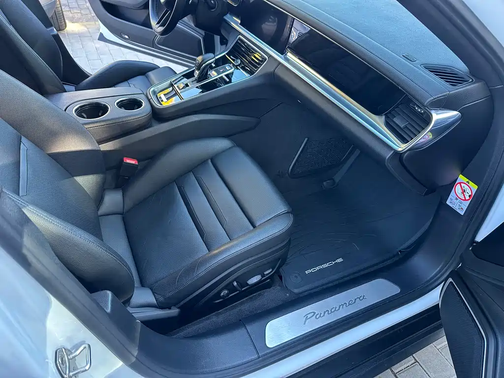 Porsche Panamera 2023 — фото 19