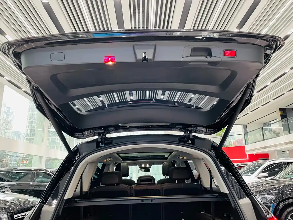 Mercedes-Benz GLS 2023 — фото 28