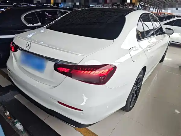 Mercedes-Benz E-Class 2021
