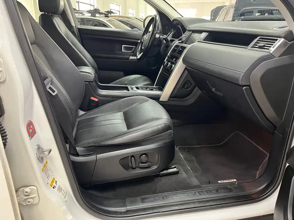 Land Rover Discovery Sport 2016 — фото 8